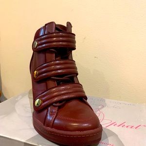 Espadrille type shoes for fall in a size 8.